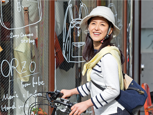 敬老の日に自転車を使うおばあちゃんへ贈る 普段使いヘルメット